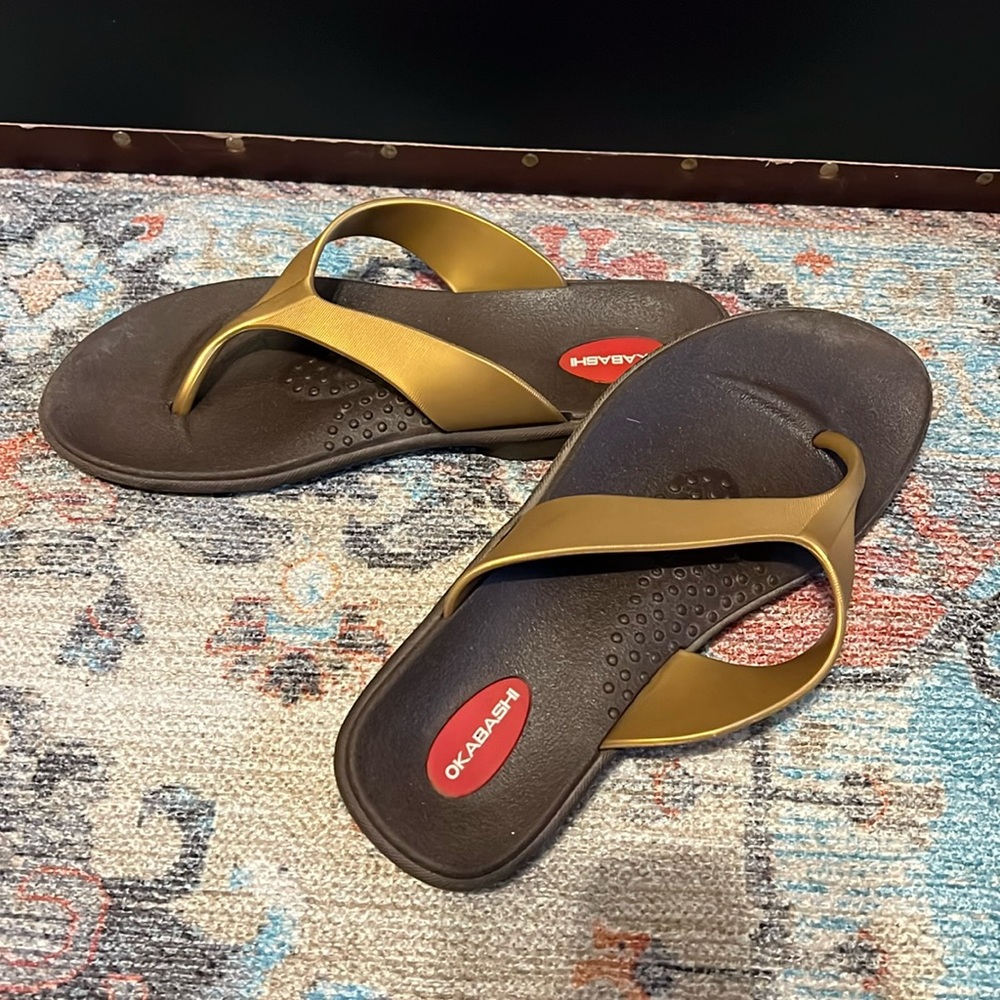 Okabashi women’s gold and brown sandals
